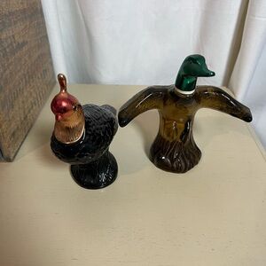 Avon Black and Green Decorative Accents